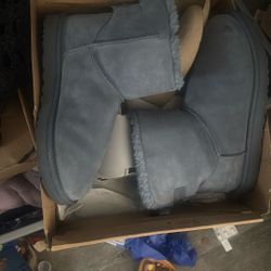 Size 11 Ugg
