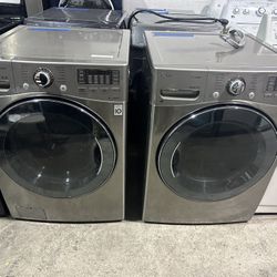 LG Front Load Washer & Electric Dryer Set 