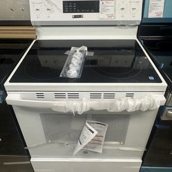 GE 30" Freestanding Electric Range