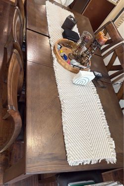 Dinning table set 9 pieces soild wood