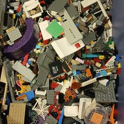 17 Pounds random LEGO