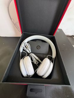 NEW  APPLE Beats EP