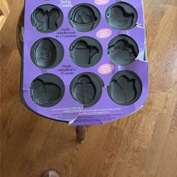 Wilton  Non-stick Pa. Spring Cookies