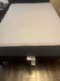 Casper Queen mattress