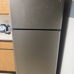 Refrigerator For Sale !