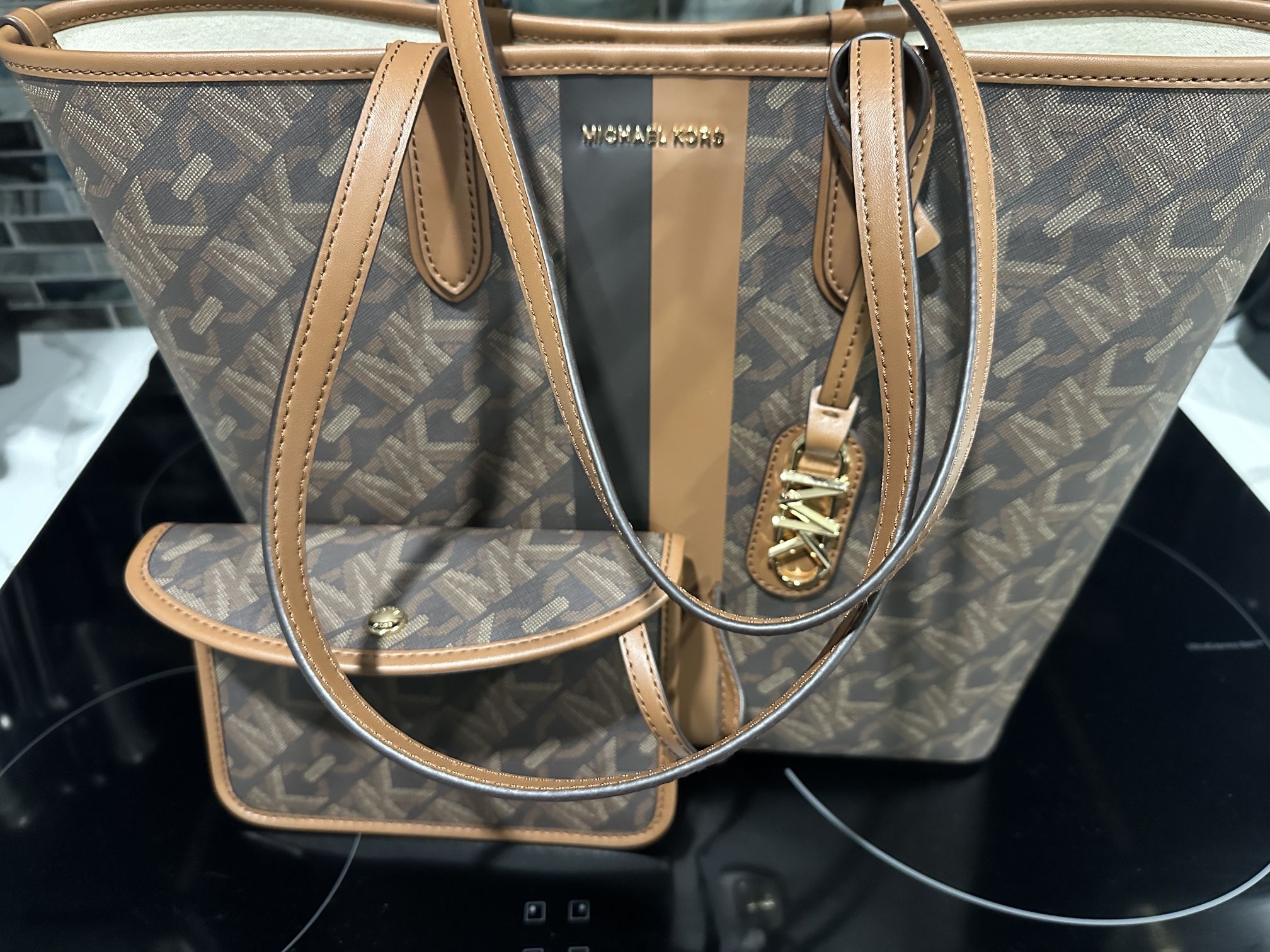 Michael Kors Purse And Wallet 