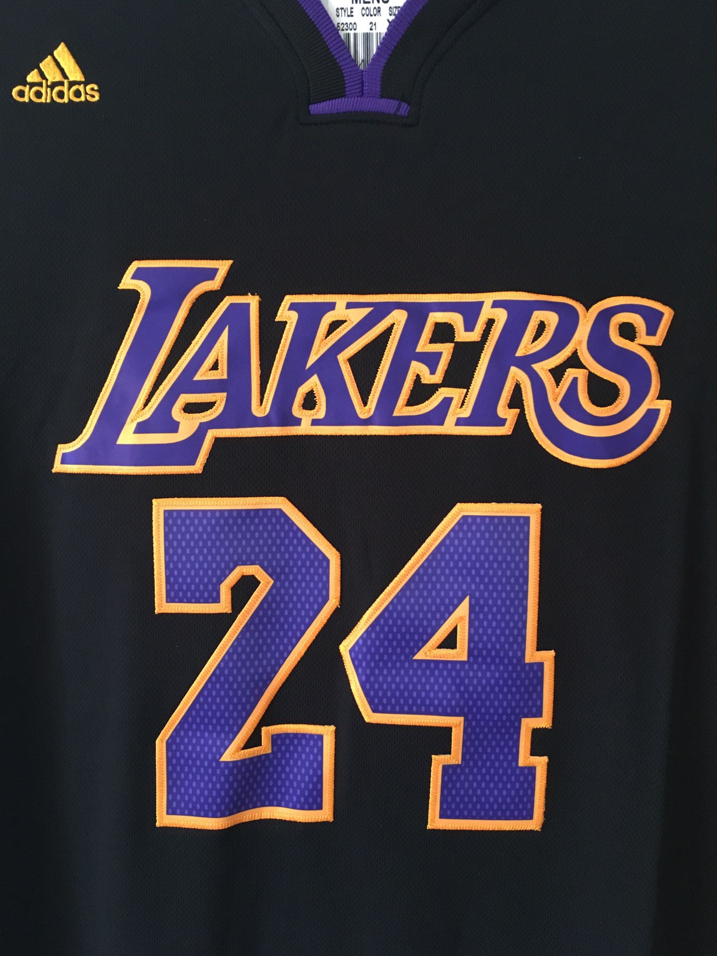Brand new Lakers Kobe Bryant 24 jersey w/ sleeves
