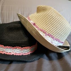 2 Hats