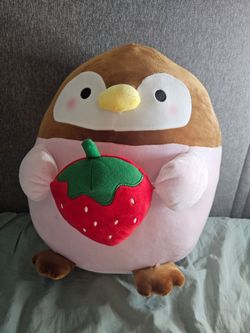 Giant penguin plushy