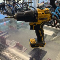 Dewalt DCD709B ATOMIC 20V MAX* 1/2 in. Cordless Compact Hammer Drill/Driver