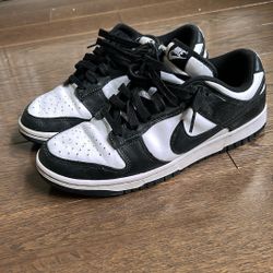 Nike Panda Dunks