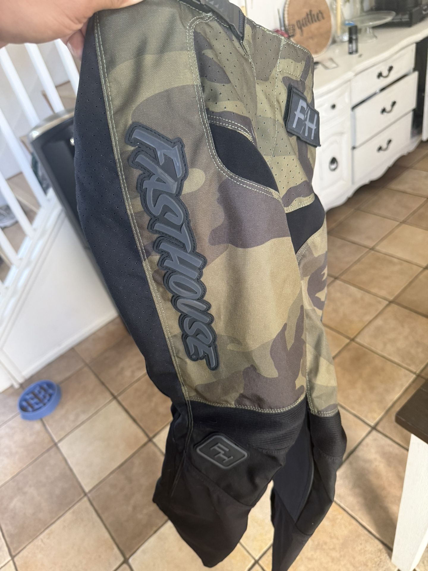 Fasthouse Riding Pants Youth 2 Pairs
