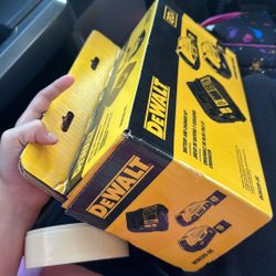 DeWALT