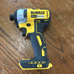 Dewault Impact Drill