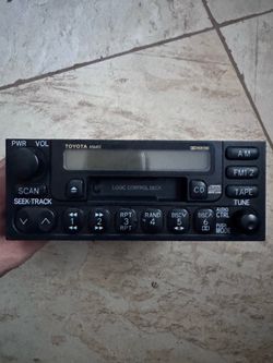 1st Gen Tacoma OEM Radio