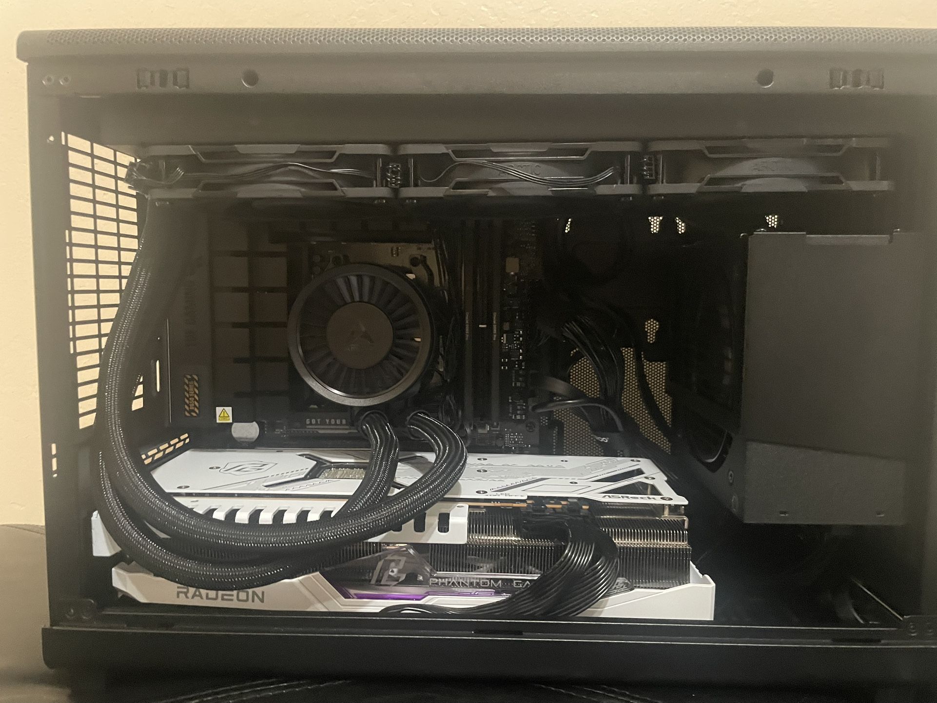High End Custom Pc (Willing To Negotiate)