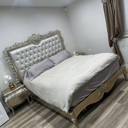 Cal King Crystal Tufted Bed Set