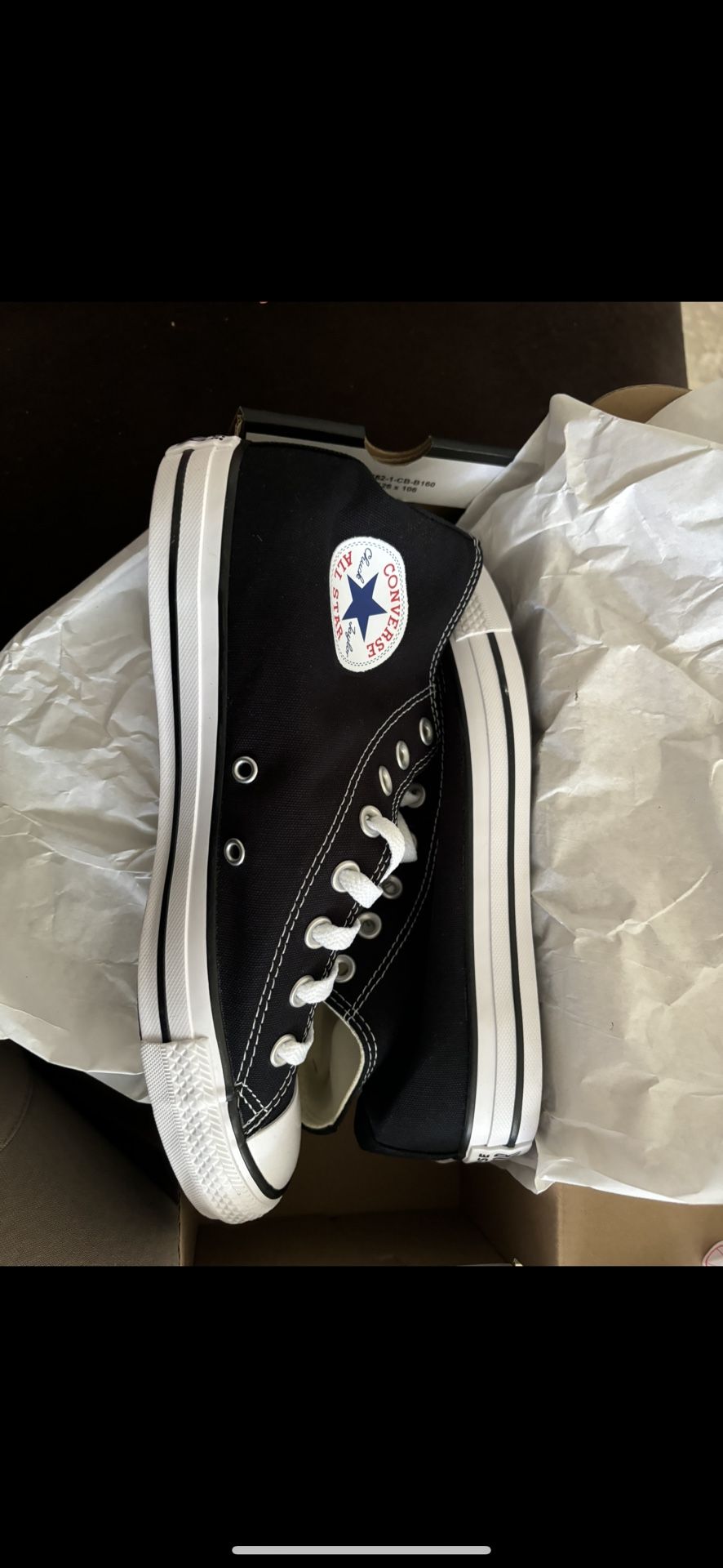 Men Converse Size 8