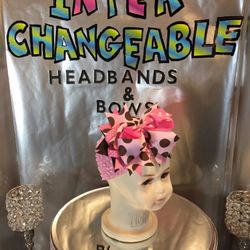Girl, interchangeable headband