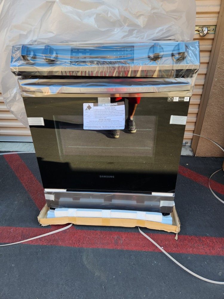 Samsung Slide Electryc Stove Brand New