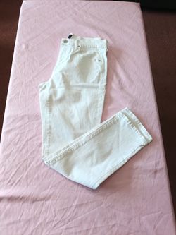 WHITE GAP BEST GIRLFRIEND SKINNY FIT JEANS
size 4 Reg 27
