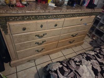 Dresser 6 drawers