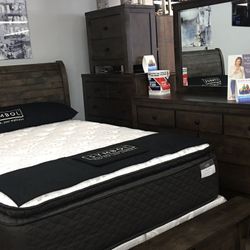 BED, DRESSER, MIRROR 🪞🛏