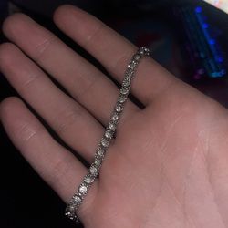 1/20 Carat Diamond Bracelet/925 sterling Sliver 