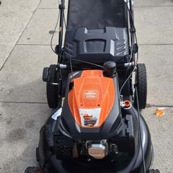 Podadora  Yard Max Gas Self Propels 6 Speed