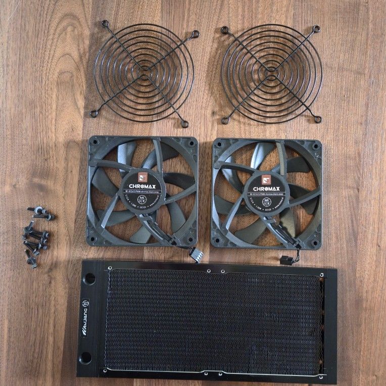 HanJiang 17mm Super Thin Copper 240mm Radiator & Noctua Fans