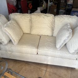 Sofa….Picture Looks Yellow In Places. It’s Not!!!!!