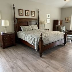 Stanley KING Poster Bed Frame