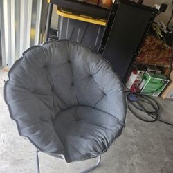 Round Chair