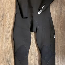 Rip Curl Men’s Dawn Patrol Wetsuit – New! used one time!