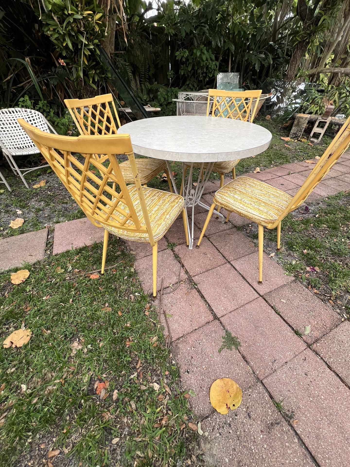 Vintage  Patio Dinette Table and 4 Chairs