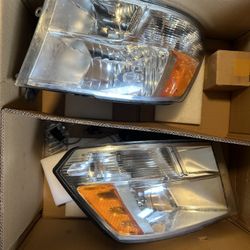 Dodge Ram 1500 Headlights 