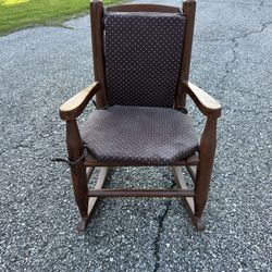 Child's Rocking Chair. 
