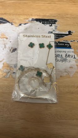 Stainless Steel Clover Jewelry Set