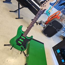Custom Green 6 String Electic Guitar with Phitz Hard Case 814187-1