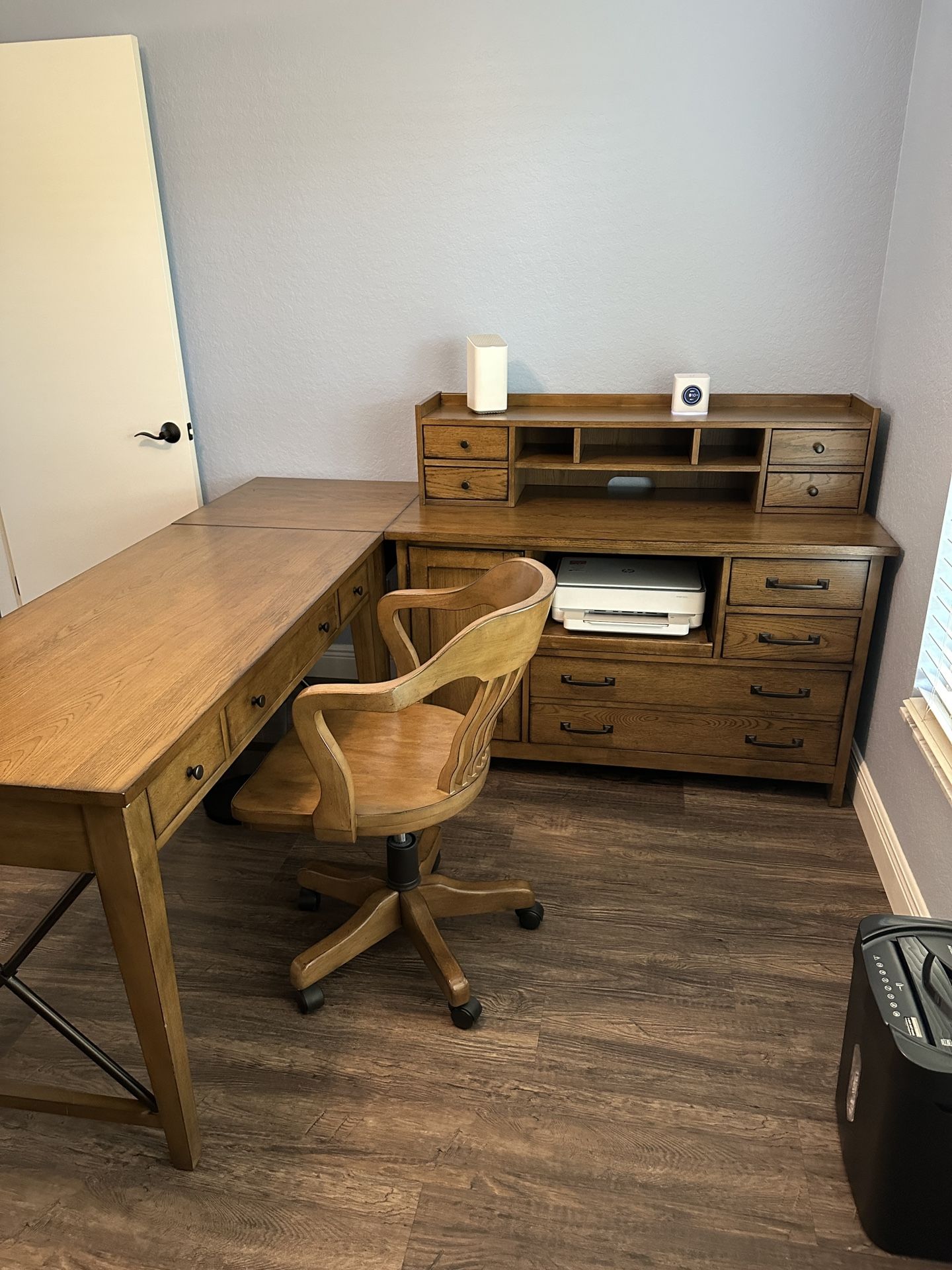 Havertys Office Furniture Set