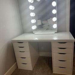 Impressions Vanity And Desk 