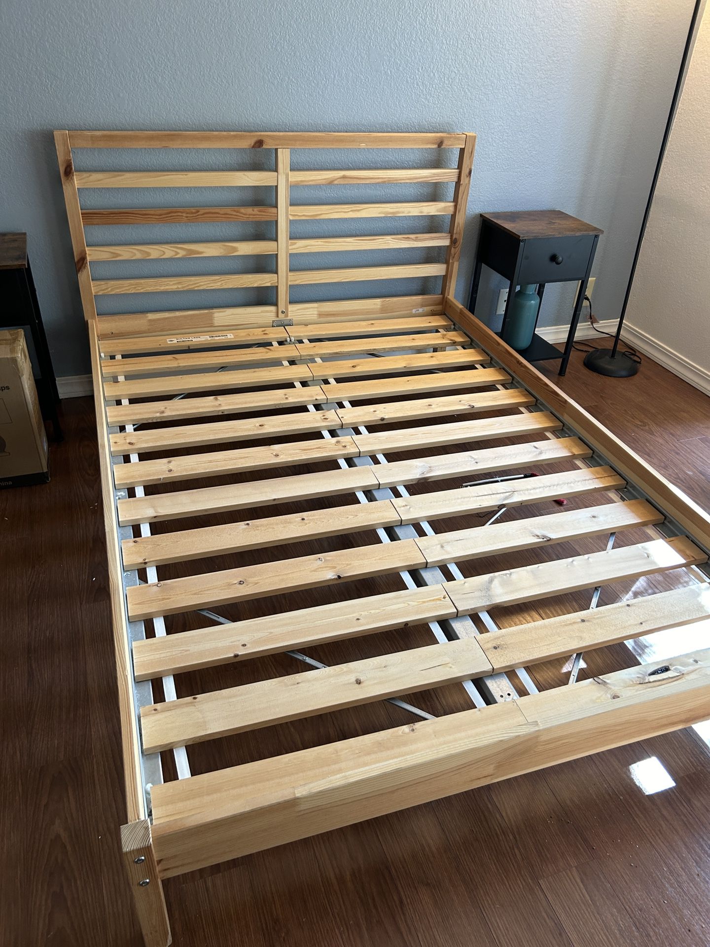 Wood Bed Frame - Full Size