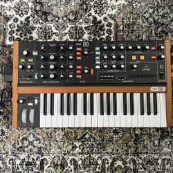 Behringer Poly D Polyphonic Analog Synthesizer