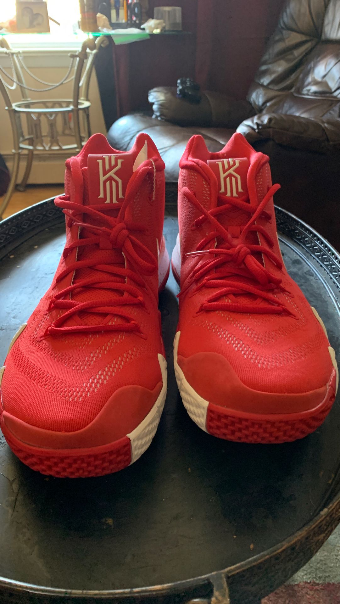 kyrie 4 team red