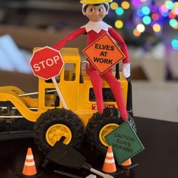 ‼️Elf On The Shelf Construction Kit‼️
