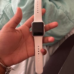 APPLE WATCH SERIES 1 GENTLY USED PRICE NEGOTIABLE