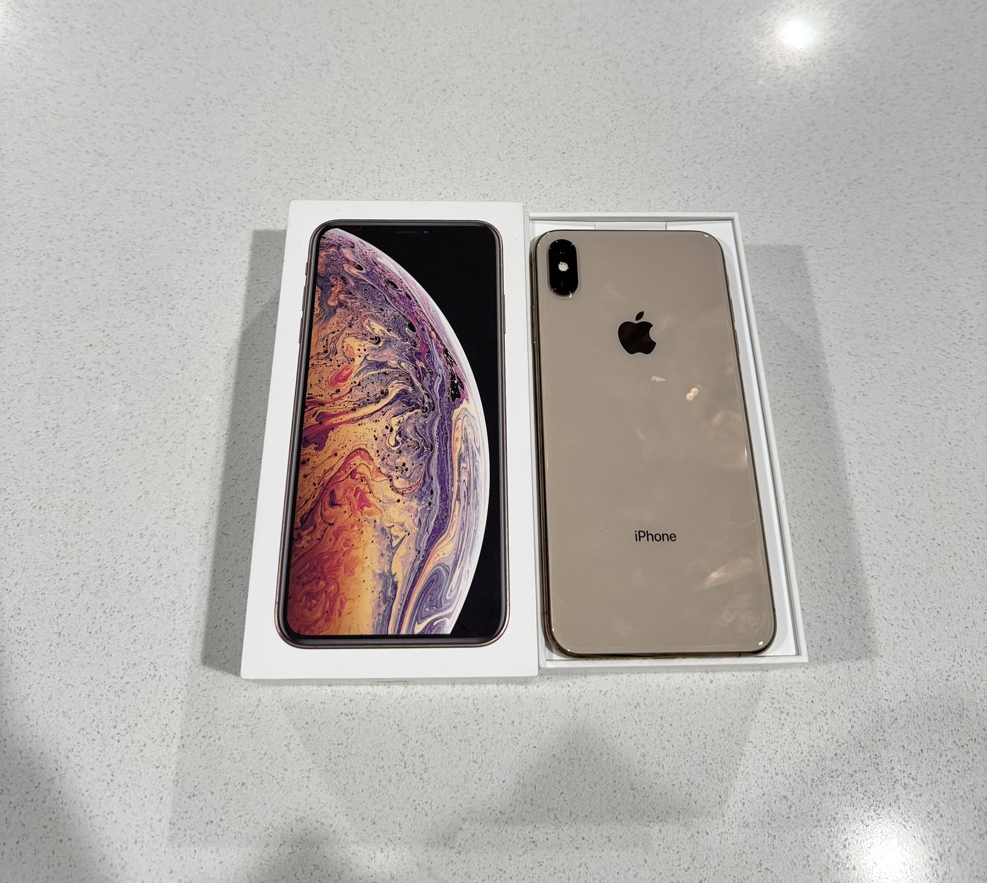 iPhone XS max 512gb. unlocked