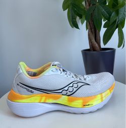 Women Size 8 Saucony Endorphin White Black Yellow Orange Running Shoes