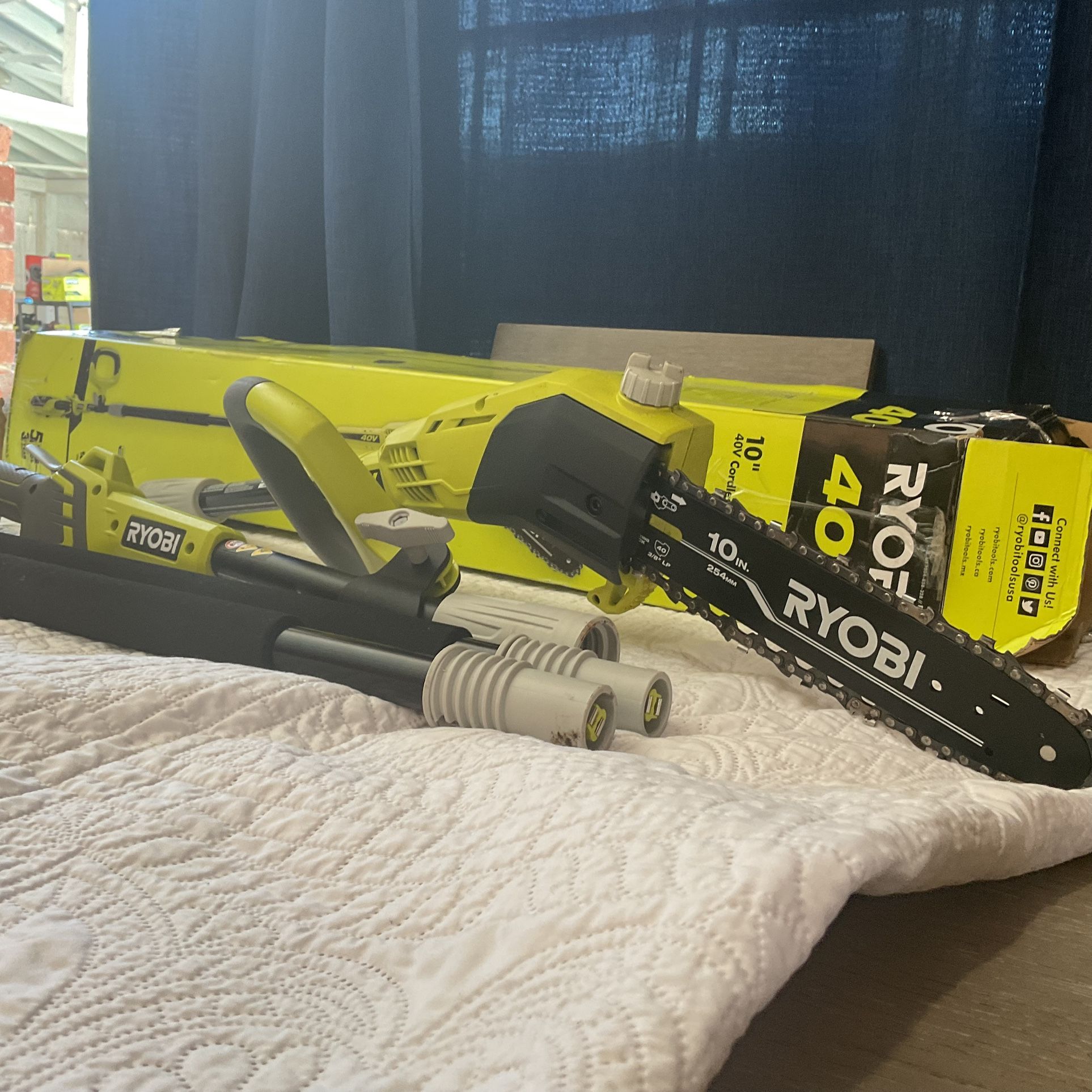 Ryobi 40v Cordless Pole Saw Kit With 40v BATTERY
