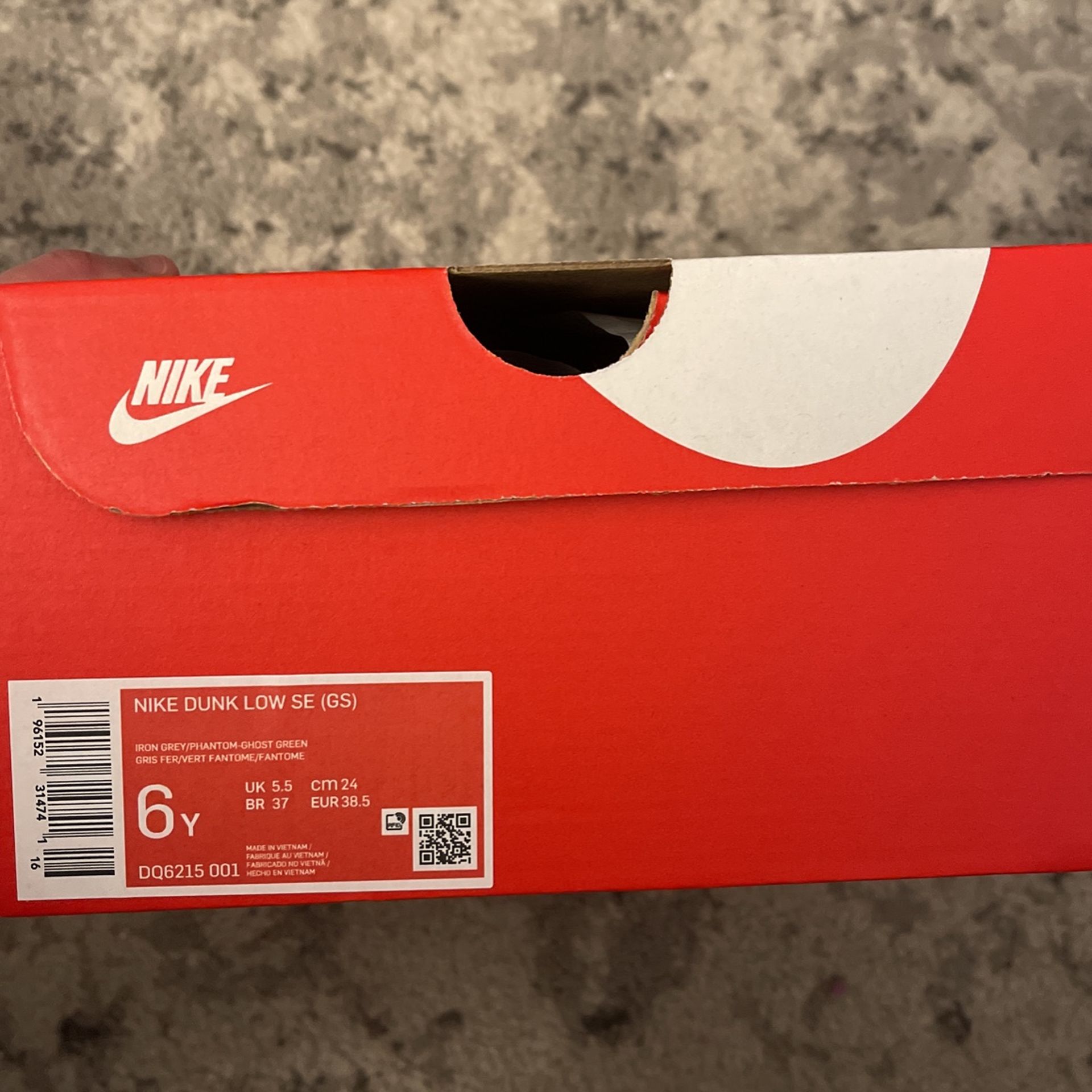 Nike Dunk Low Kids Size 6/Women's Size